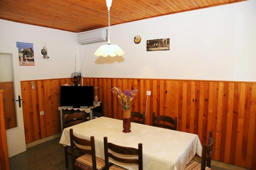 Apartments By The Sea Prigradica, Korcula - 16125 Blato  Buitenkant foto